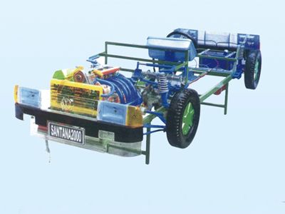 桑塔纳2000型轿车可驶透明整车教学模型