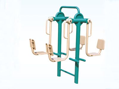 四位坐蹬训练器
